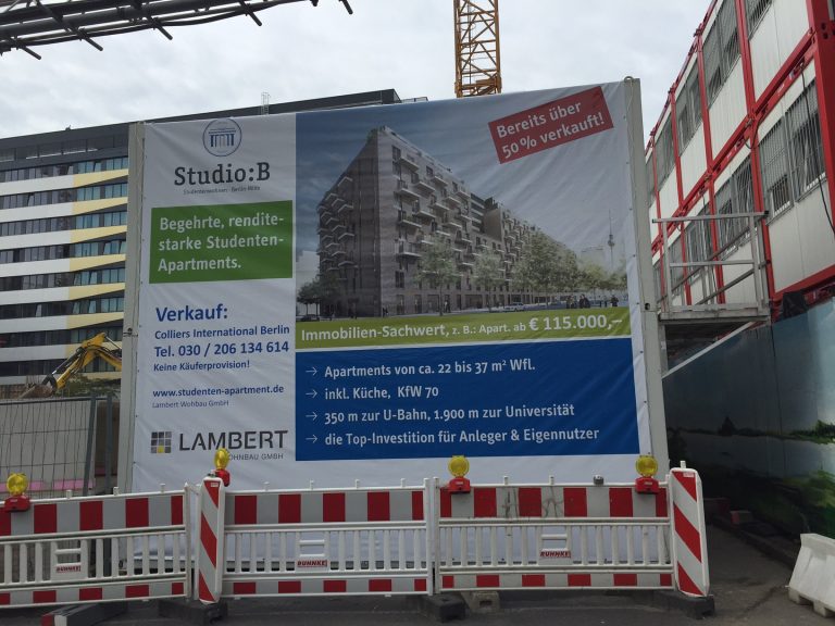 Berlin Bauschild Center Fassadenbanner 054